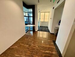 Lippo Building (D1), Office #568241791